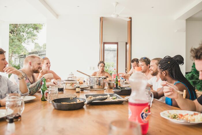 “Doesn’t Mean They Dislike You”: 47 Misunderstandings That Might Arise Between Locals And Foreigners “Doesn’t Mean They Dislike You”: 47 Misunderstandings That Might Arise Between Locals And Foreigners