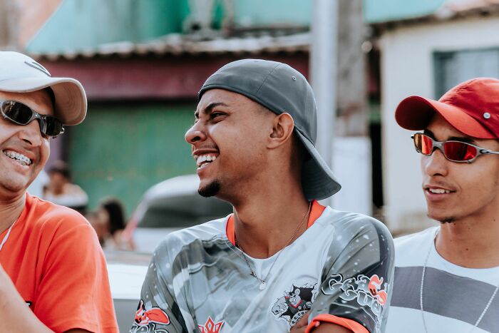 “Doesn’t Mean They Dislike You”: 47 Misunderstandings That Might Arise Between Locals And Foreigners “Doesn’t Mean They Dislike You”: 47 Misunderstandings That Might Arise Between Locals And Foreigners