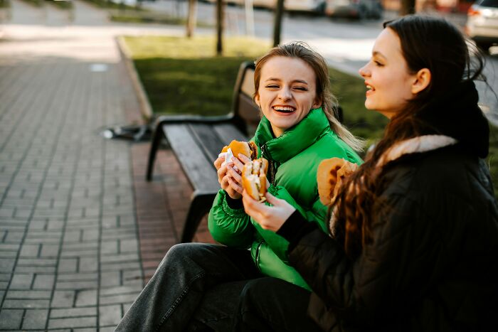 “Doesn’t Mean They Dislike You”: 47 Misunderstandings That Might Arise Between Locals And Foreigners “Doesn’t Mean They Dislike You”: 47 Misunderstandings That Might Arise Between Locals And Foreigners