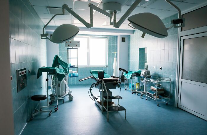 63 Horror Stories From Hospital Employees That Might Make You Sleep With The Lights On 63 Horror Stories From Hospital Employees That Might Make You Sleep With The Lights On