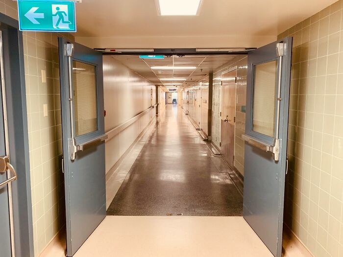 63 Horror Stories From Hospital Employees That Might Make You Sleep With The Lights On 63 Horror Stories From Hospital Employees That Might Make You Sleep With The Lights On