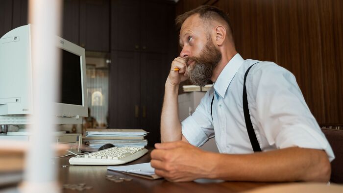 “Am I In The Wrong For Not Wearing My Boyfriend’s Gift?”: 11 Real Stories For You To Judge “Am I In The Wrong For Not Wearing My Boyfriend’s Gift?”: 11 Real Stories For You To Judge
