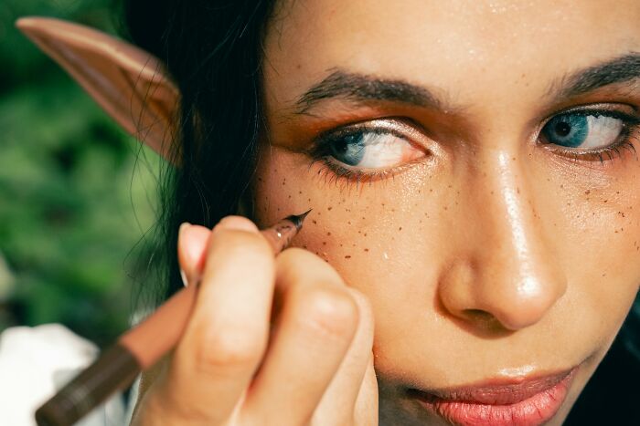 Looking For An Unconventional Way To Earn Money? You Might Find It In One Of These 80 Strange Jobs Looking For An Unconventional Way To Earn Money? You Might Find It In One Of These 80 Strange Jobs
