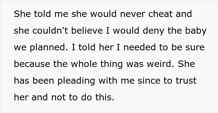 Guy Sees Something Very Suspicious On Wife’s Phone, Gets Even More Weirded Out After Her Reaction Guy Sees Something Very Suspicious On Wife’s Phone, Gets Even More Weirded Out After Her Reaction