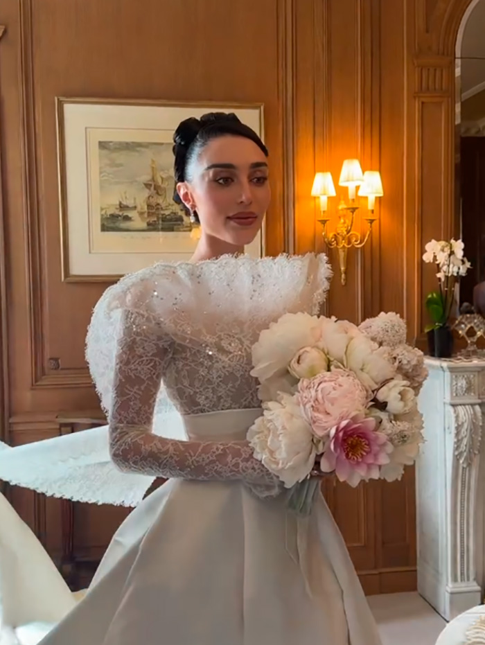 Only Two Women Wore Jonathan Anderson Couture Before Taylor Swift, And Here Are Their Dresses Only Two Women Wore Jonathan Anderson Couture Before Taylor Swift, And Here Are Their Dresses