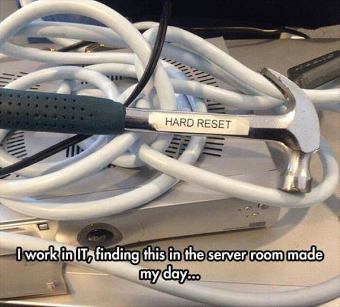 If You Think You’re Having A Bad Day, Spare A Thought For These 88 Poor Tech Support Workers (New Pics)