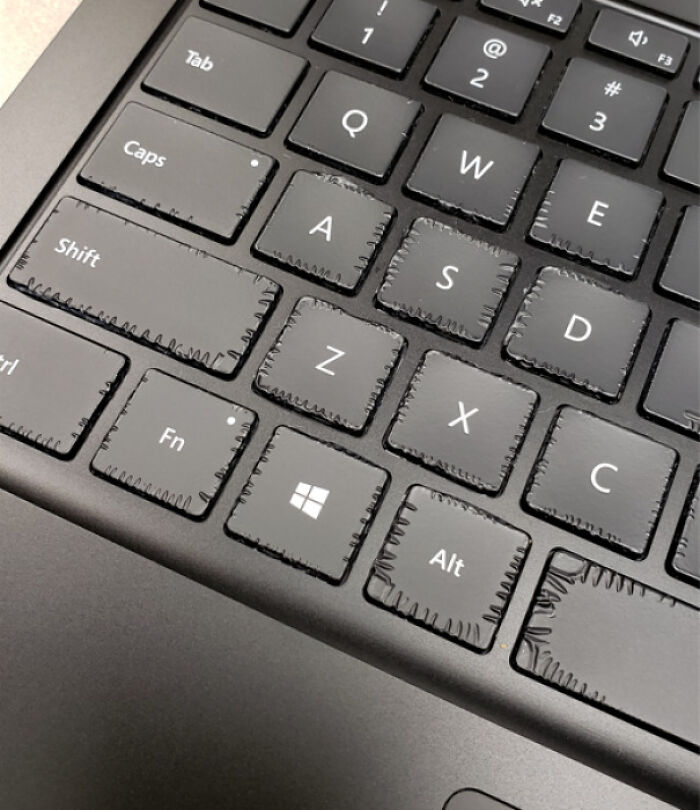If You Think You’re Having A Bad Day, Spare A Thought For These 88 Poor Tech Support Workers (New Pics)