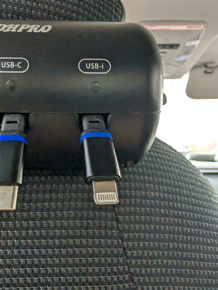 If You Think You’re Having A Bad Day, Spare A Thought For These 88 Poor Tech Support Workers (New Pics)