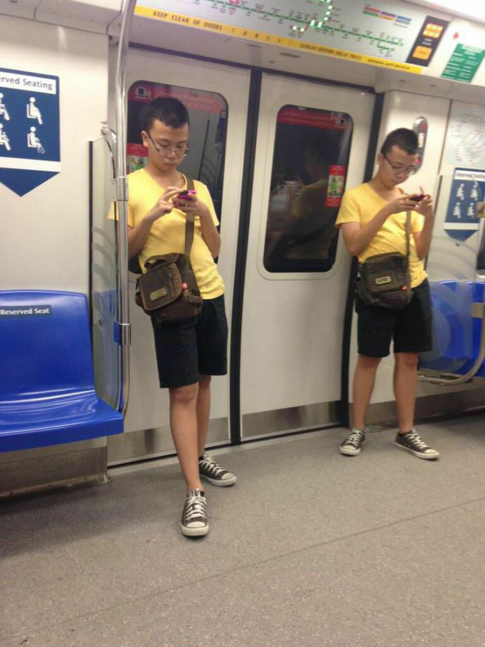 &ldquo;Did I Jump Timelines?&rdquo;: 80 Glitches In The Matrix Caught In Real Life