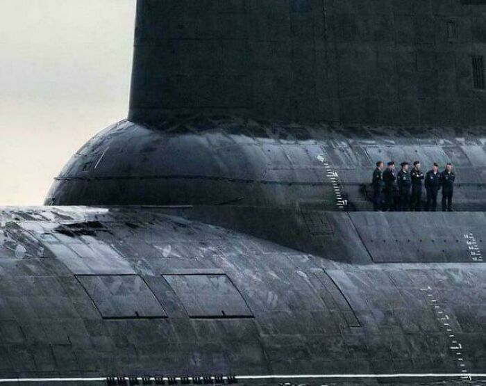 91 Pics That Show Why Extremely Large Things Can Be So Scary And Eerie (New Pics) 91 Pics That Show Why Extremely Large Things Can Be So Scary And Eerie (New Pics)