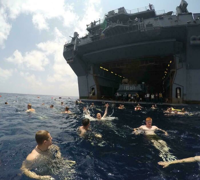 91 Pics That Show Why Extremely Large Things Can Be So Scary And Eerie (New Pics) 91 Pics That Show Why Extremely Large Things Can Be So Scary And Eerie (New Pics)