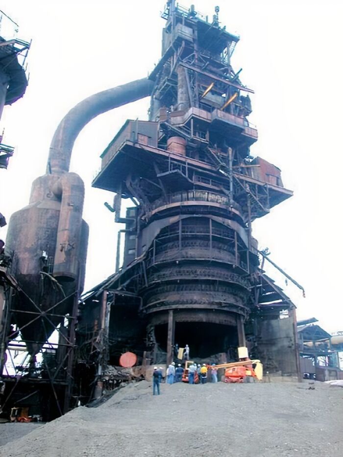 91 Pics That Show Why Extremely Large Things Can Be So Scary And Eerie (New Pics) 91 Pics That Show Why Extremely Large Things Can Be So Scary And Eerie (New Pics)