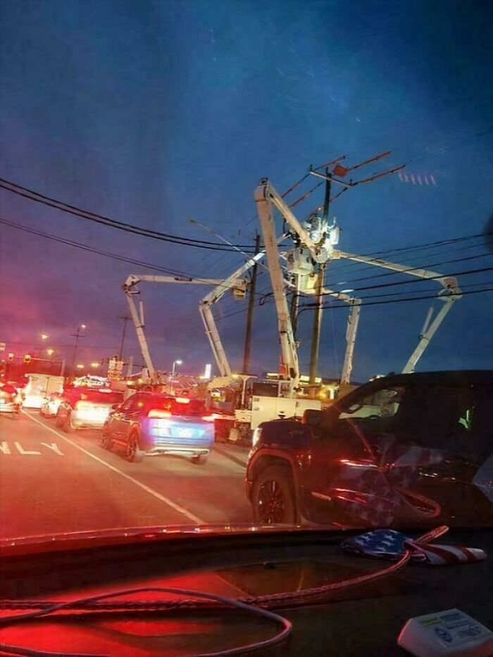 91 Pics That Show Why Extremely Large Things Can Be So Scary And Eerie (New Pics) 91 Pics That Show Why Extremely Large Things Can Be So Scary And Eerie (New Pics)