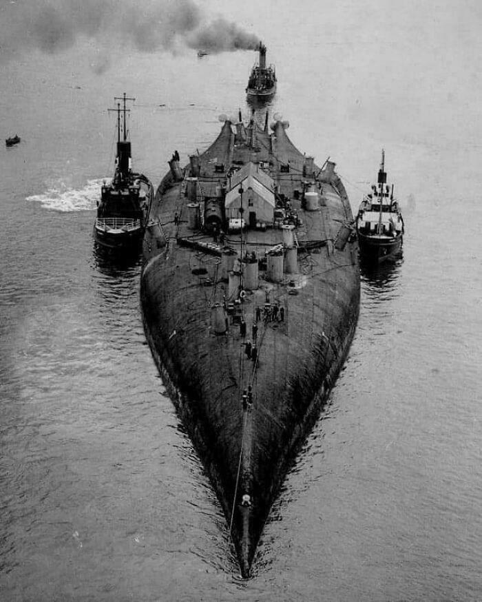 91 Pics That Show Why Extremely Large Things Can Be So Scary And Eerie (New Pics) 91 Pics That Show Why Extremely Large Things Can Be So Scary And Eerie (New Pics)