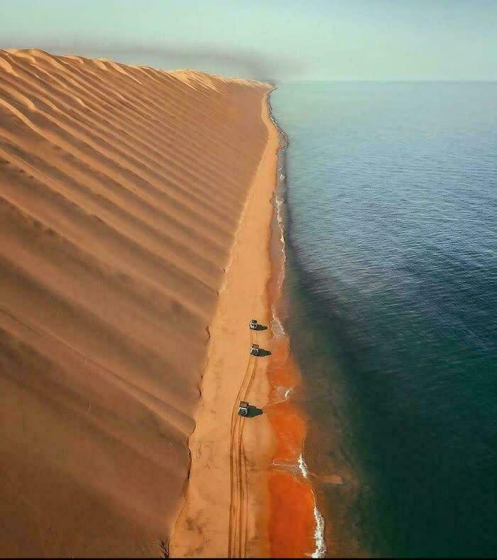 91 Pics That Show Why Extremely Large Things Can Be So Scary And Eerie (New Pics) 91 Pics That Show Why Extremely Large Things Can Be So Scary And Eerie (New Pics)