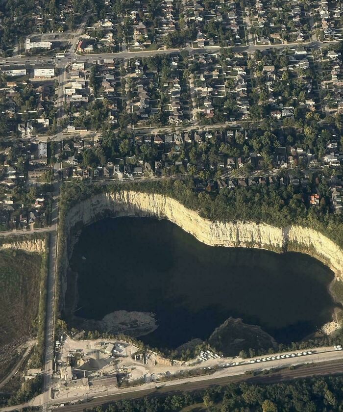 91 Pics That Show Why Extremely Large Things Can Be So Scary And Eerie (New Pics) 91 Pics That Show Why Extremely Large Things Can Be So Scary And Eerie (New Pics)