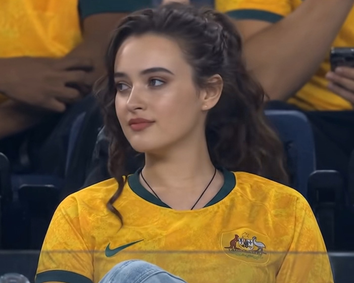 “Unrecognizable” Former Netflix Star Goes Viral At World Cup Match As Fans Notice Details That Don’t Add Up