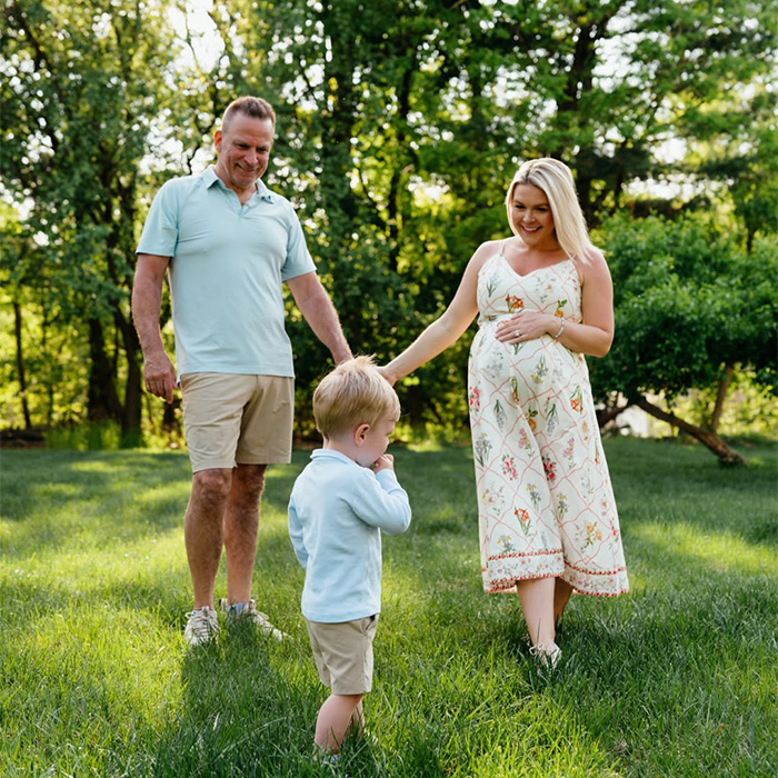 Karoline Leavitt’s Marriage Under Fire After Viral Post Reveals Explosive Age Gap Between Husband And Her Mom Karoline Leavitt’s Marriage Under Fire After Viral Post Reveals Explosive Age Gap Between Husband And Her Mom