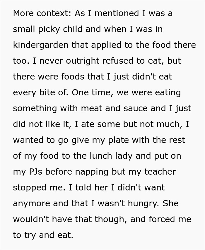 Teen Shows Friend Exactly What Happens If She’s Forced To Eat What She Doesn’t Want To Teen Shows Friend Exactly What Happens If She’s Forced To Eat What She Doesn’t Want To