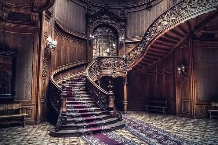 From Historic Interiors To Iconic Furniture: 38 Remarkable Designs Shared By This Community From Historic Interiors To Iconic Furniture: 38 Remarkable Designs Shared By This Community