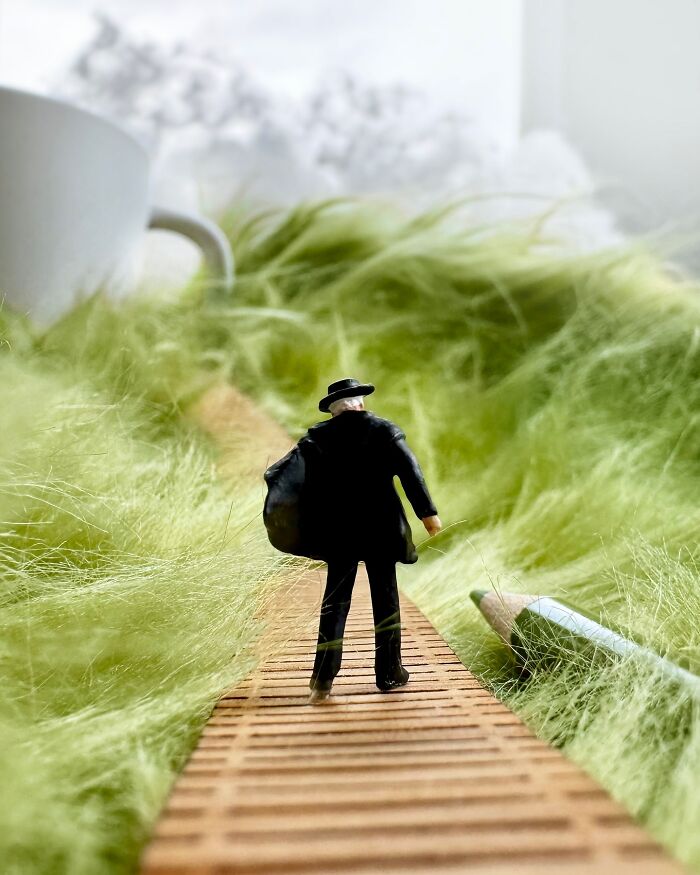 Artist Derrick Lin Turns His Office Desk Into Intricate Diorama Sets (36 New Pics)