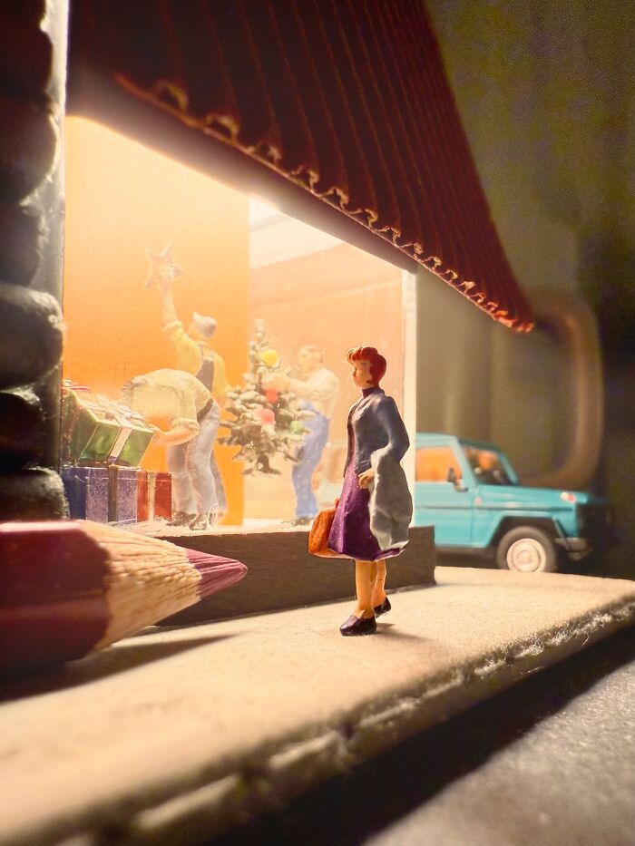 Artist Derrick Lin Turns His Office Desk Into Intricate Diorama Sets (36 New Pics)
