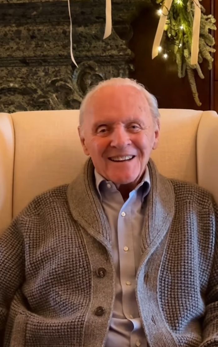 Anthony Hopkins’ Unrecognizable Look In New World Cup Photo Sparks Fan Uproar After They Notice Controversial Detail