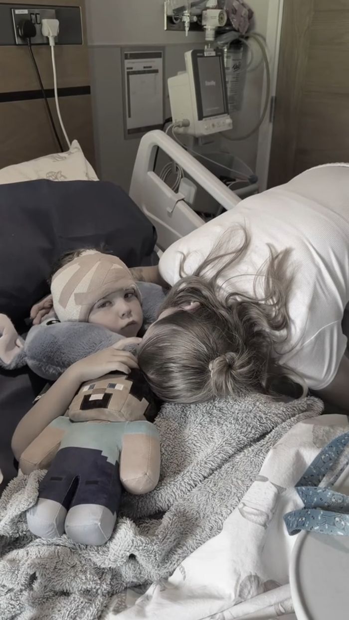 5YO Boy Undergoes Cosmetic Surgery — Mom’s Controversial Choice Raises Eyebrows But She Says She’d Repeat It 5YO Boy Undergoes Cosmetic Surgery — Mom’s Controversial Choice Raises Eyebrows But She Says She’d Repeat It