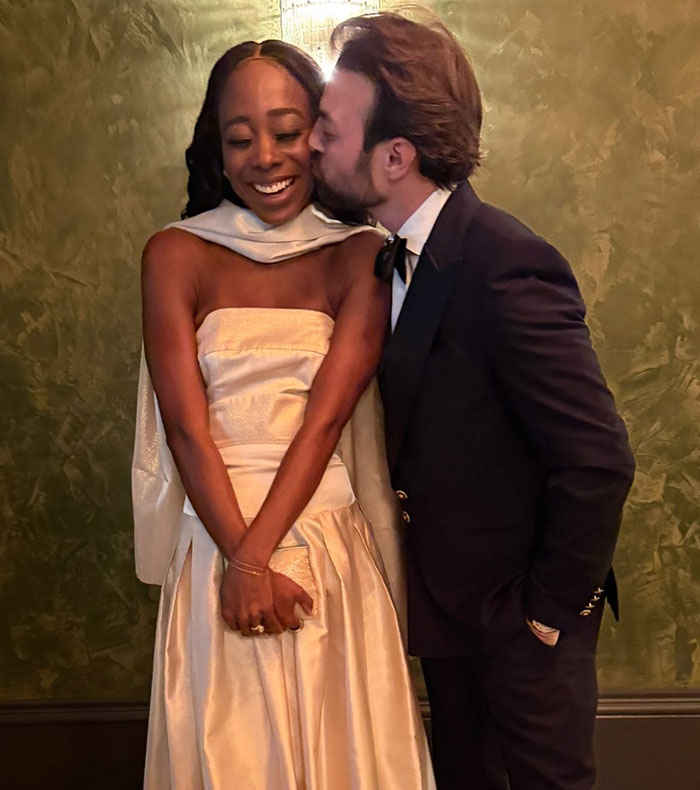 Taylor Swift And Travis Kelce’s Wedding Guest Slammed Over “White” Dress Rule, Here’s The Verdict From Etiquette Experts Taylor Swift And Travis Kelce’s Wedding Guest Slammed Over “White” Dress Rule, Here’s The Verdict From Etiquette Experts