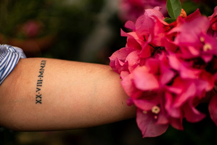 “Didn’t Notice For Months”: 20 Times Tattoo Artists Made Permanent Spelling Errors On Clients