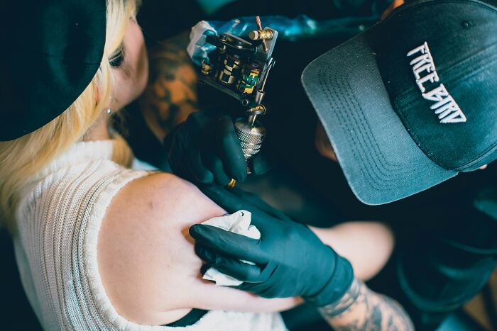 “Didn’t Notice For Months”: 20 Times Tattoo Artists Made Permanent Spelling Errors On Clients
