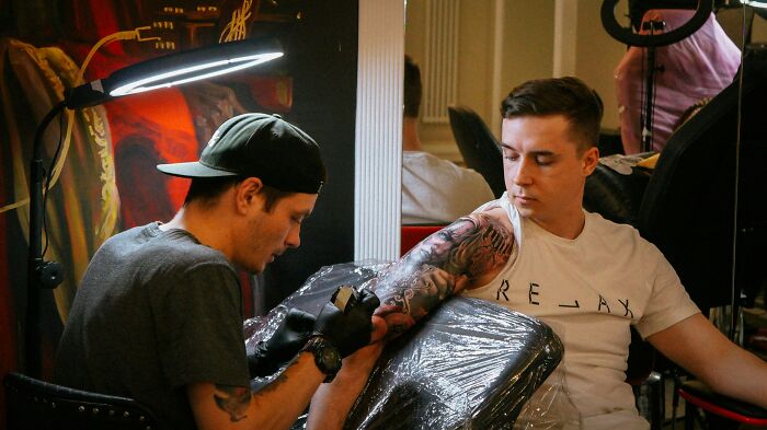 “Didn’t Notice For Months”: 20 Times Tattoo Artists Made Permanent Spelling Errors On Clients