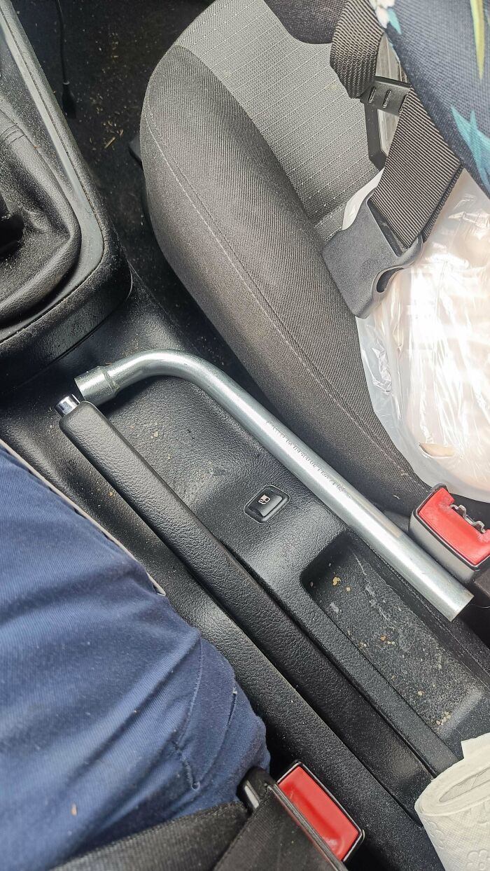 99 Times Car Mechanics Had To Take Pics Of What They Were Dealing With So Others Would Believe Them (New Pics) 99 Times Car Mechanics Had To Take Pics Of What They Were Dealing With So Others Would Believe Them (New Pics)