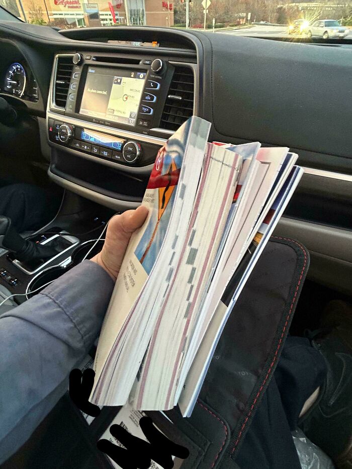 99 Times Car Mechanics Had To Take Pics Of What They Were Dealing With So Others Would Believe Them (New Pics) 99 Times Car Mechanics Had To Take Pics Of What They Were Dealing With So Others Would Believe Them (New Pics)