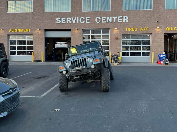 99 Times Car Mechanics Had To Take Pics Of What They Were Dealing With So Others Would Believe Them (New Pics) 99 Times Car Mechanics Had To Take Pics Of What They Were Dealing With So Others Would Believe Them (New Pics)
