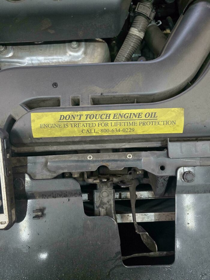 99 Times Car Mechanics Had To Take Pics Of What They Were Dealing With So Others Would Believe Them (New Pics) 99 Times Car Mechanics Had To Take Pics Of What They Were Dealing With So Others Would Believe Them (New Pics)
