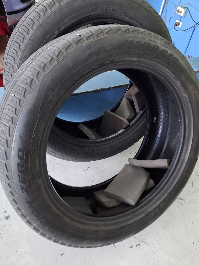99 Times Car Mechanics Had To Take Pics Of What They Were Dealing With So Others Would Believe Them (New Pics) 99 Times Car Mechanics Had To Take Pics Of What They Were Dealing With So Others Would Believe Them (New Pics)