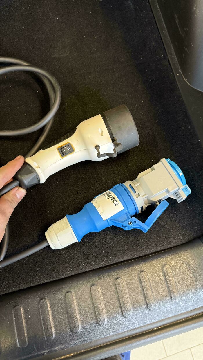 99 Times Car Mechanics Had To Take Pics Of What They Were Dealing With So Others Would Believe Them (New Pics) 99 Times Car Mechanics Had To Take Pics Of What They Were Dealing With So Others Would Believe Them (New Pics)