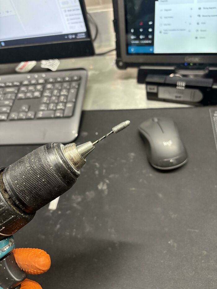 99 Times Car Mechanics Had To Take Pics Of What They Were Dealing With So Others Would Believe Them (New Pics) 99 Times Car Mechanics Had To Take Pics Of What They Were Dealing With So Others Would Believe Them (New Pics)