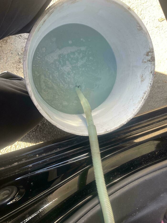 99 Times Car Mechanics Had To Take Pics Of What They Were Dealing With So Others Would Believe Them (New Pics) 99 Times Car Mechanics Had To Take Pics Of What They Were Dealing With So Others Would Believe Them (New Pics)
