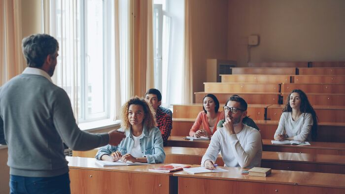 “No No, Do Go On. How Does One Order Pizza?”: 61 Of The Most Infuriating Mansplaining Examples “No No, Do Go On. How Does One Order Pizza?”: 61 Of The Most Infuriating Mansplaining Examples