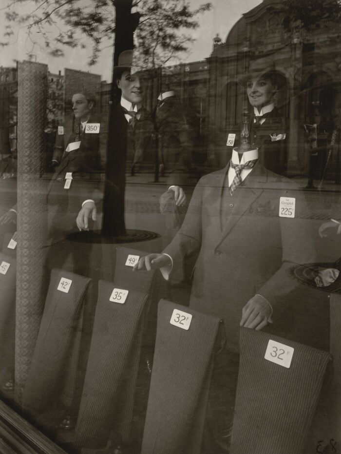 Unsettling Moments In History That Have Been Immortalized In Pictures, And Here Are 39 Of Them Unsettling Moments In History That Have Been Immortalized In Pictures, And Here Are 39 Of Them