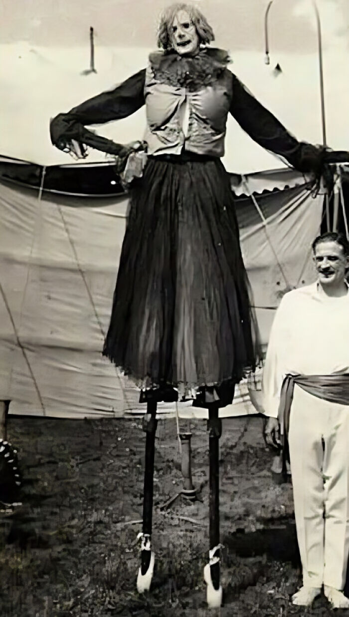 Unsettling Moments In History That Have Been Immortalized In Pictures, And Here Are 39 Of Them Unsettling Moments In History That Have Been Immortalized In Pictures, And Here Are 39 Of Them