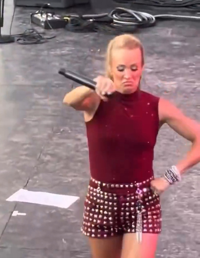 After MAGA Support, Carrie Underwood Gets Mercilessly Taunted For Performance At Golf Course After MAGA Support, Carrie Underwood Gets Mercilessly Taunted For Performance At Golf Course