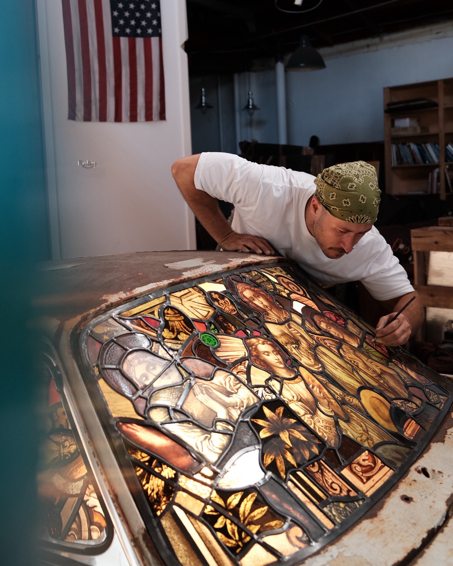 This Artist Turned Burned And Rusted Porsche 911 Into Extraordinary Stained-Glass Sculpture This Artist Turned Burned And Rusted Porsche 911 Into Extraordinary Stained-Glass Sculpture