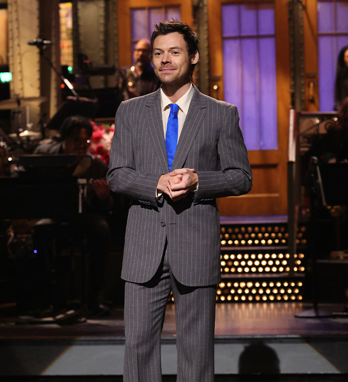 Harry Styles’ “Package” Accidentally Exposed On Stage Due To Wardrobe Malfunction Harry Styles’ “Package” Accidentally Exposed On Stage Due To Wardrobe Malfunction