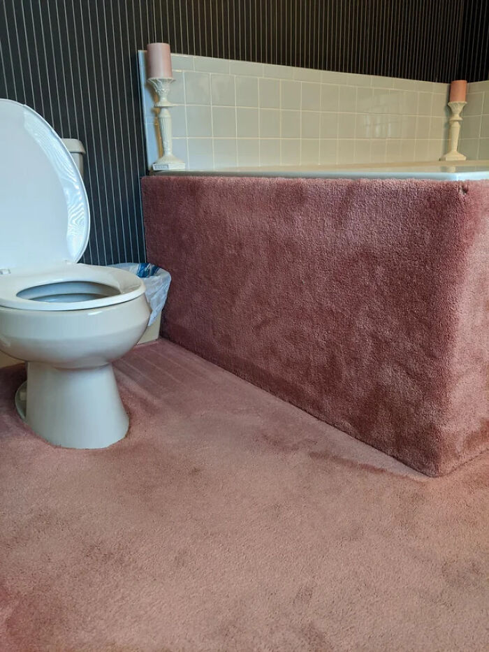 69 Terribly Designed Bathrooms That Might Make You Relieved That You Don&rsquo;t Have To Use Them