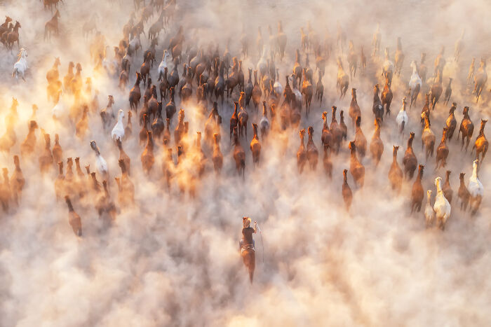 Spectacular Photos Awarded At The 2026 International Aerial Photographer Of The Year Competition (50 Pics) Spectacular Photos Awarded At The 2026 International Aerial Photographer Of The Year Competition (50 Pics)