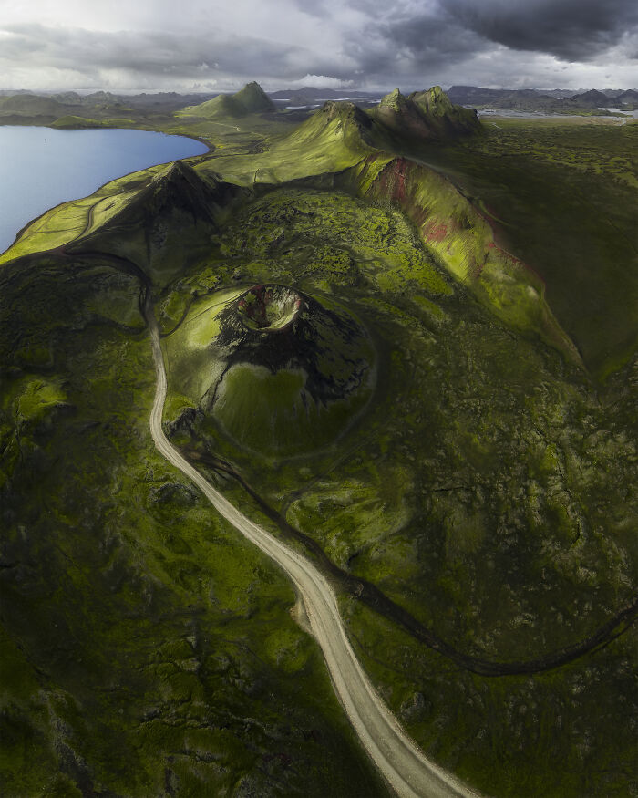 Spectacular Photos Awarded At The 2026 International Aerial Photographer Of The Year Competition (50 Pics) Spectacular Photos Awarded At The 2026 International Aerial Photographer Of The Year Competition (50 Pics)