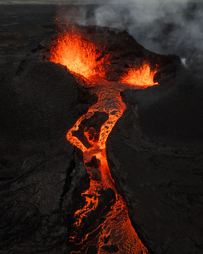 Spectacular Photos Awarded At The 2026 International Aerial Photographer Of The Year Competition (50 Pics) Spectacular Photos Awarded At The 2026 International Aerial Photographer Of The Year Competition (50 Pics)